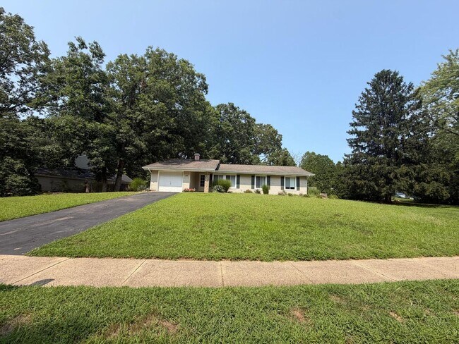 28 Cambridge Dr