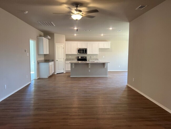 Photo - 7216 E County Rd 99 1/2