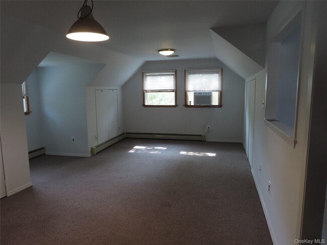 Photo - 120 Cerny Pl