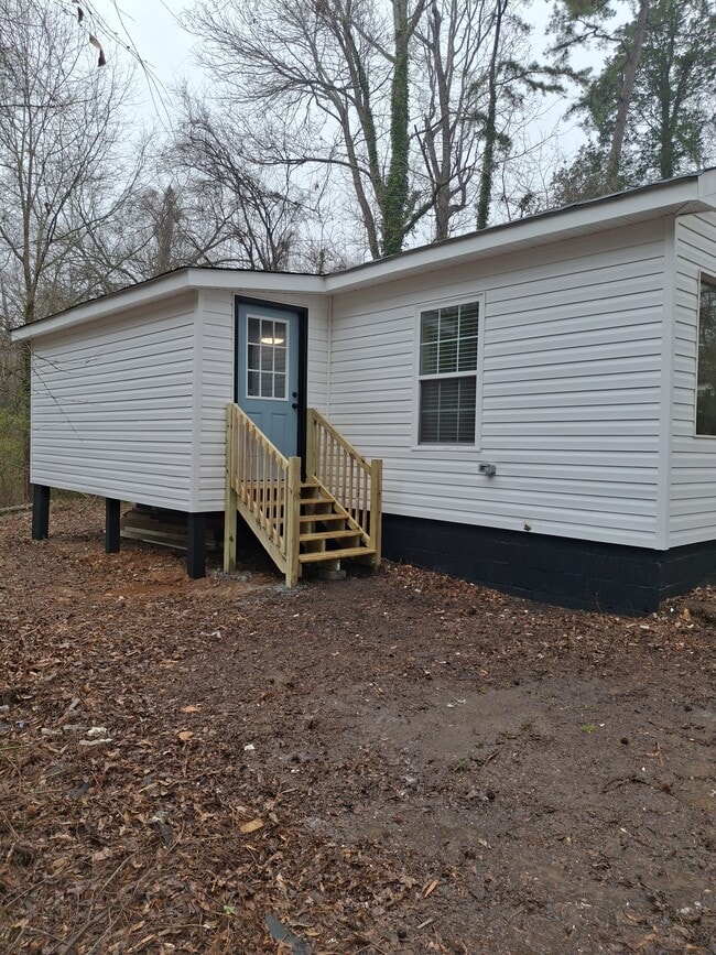 891 Hills Rd