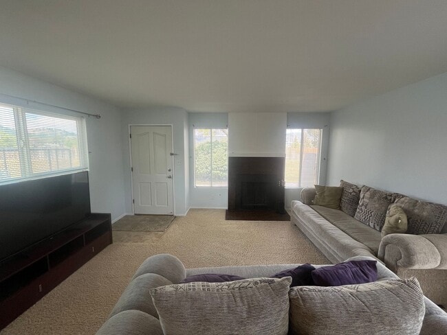 Photo - Coming Soon! Charming Corner Unit in Stallion Springs