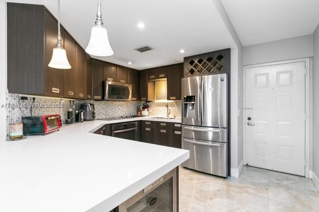 Photo - 8323 Lake Dr Unit 504