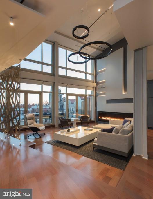 Photo - 2424 18th St NW Unit R4