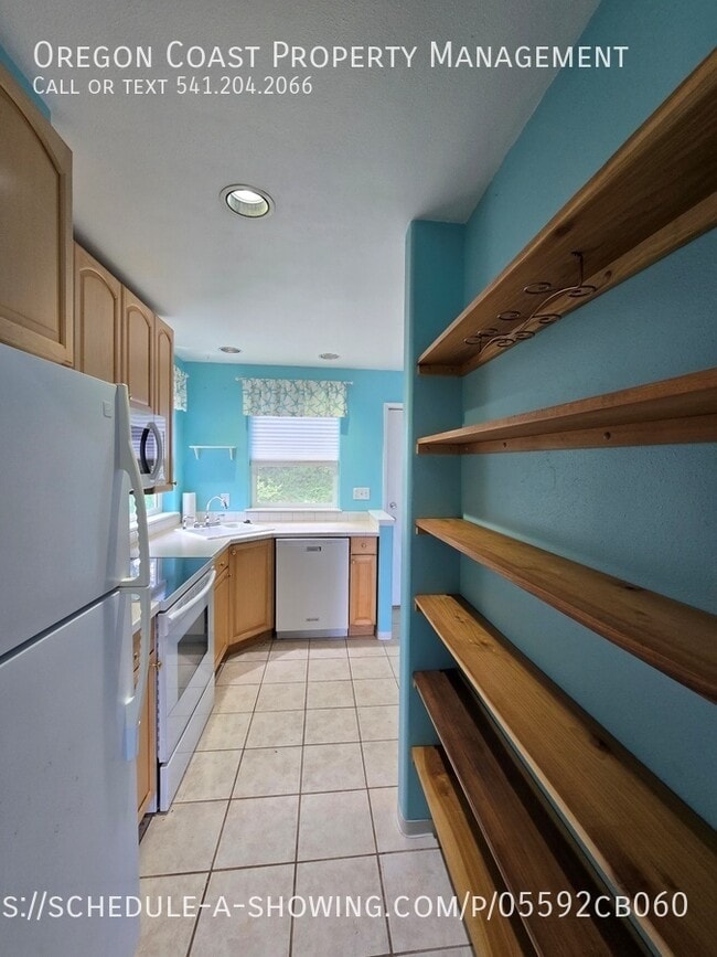 Photo - 1320 SE 2nd Ct