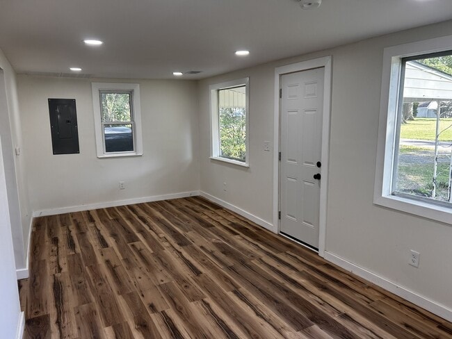 Photo - 1022 Logan Ave