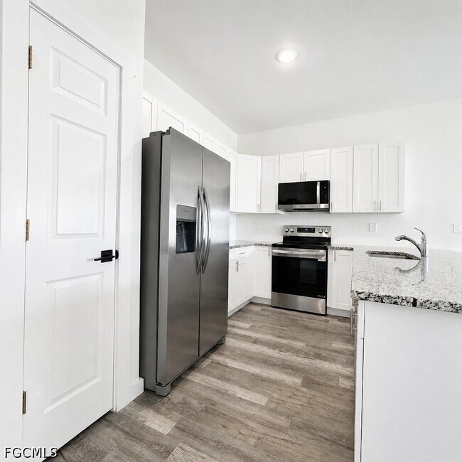 Photo - 1130 Harold Ave S