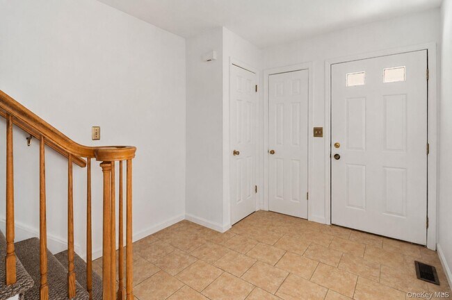 Photo - 46 Winterberry Cir