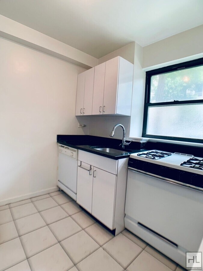 Photo - BEEKMAN PLACE Unit 5E
