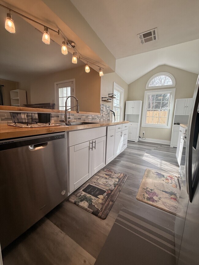 Photo - 1949 Arlington Arch Dr