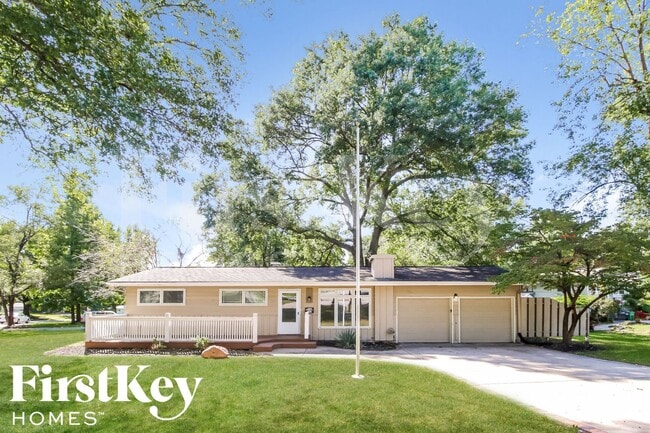 Photo - 2305 NE 61st St