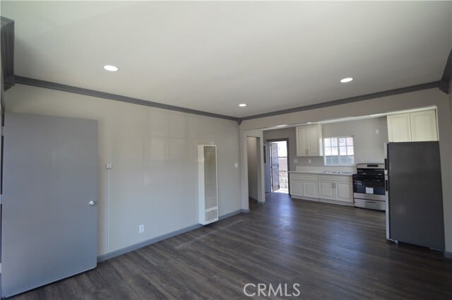 Photo - 650 Eastmont Ave