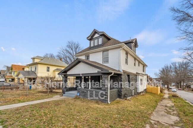 Photo - 3201 E 30th St