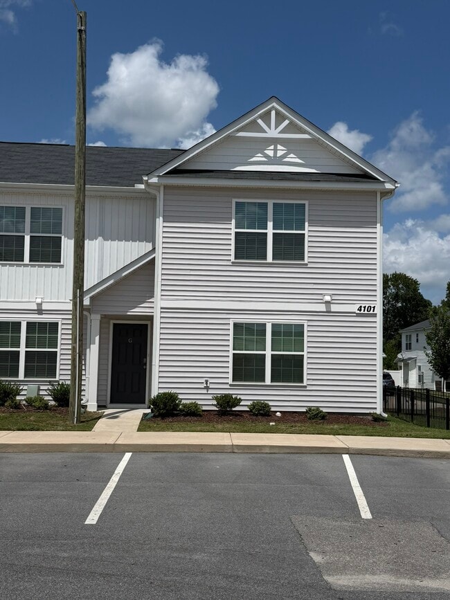 Photo - 4101 Laurel Ridge Dr