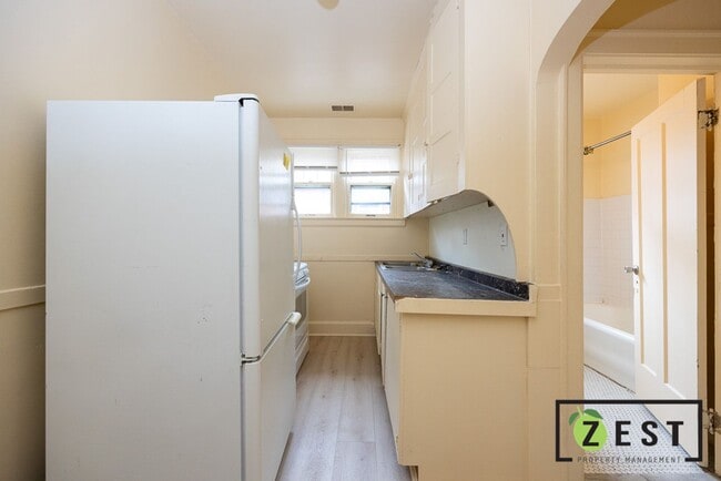 Photo - 12120 Stoepel St Unit 12120 Stoepel -  2