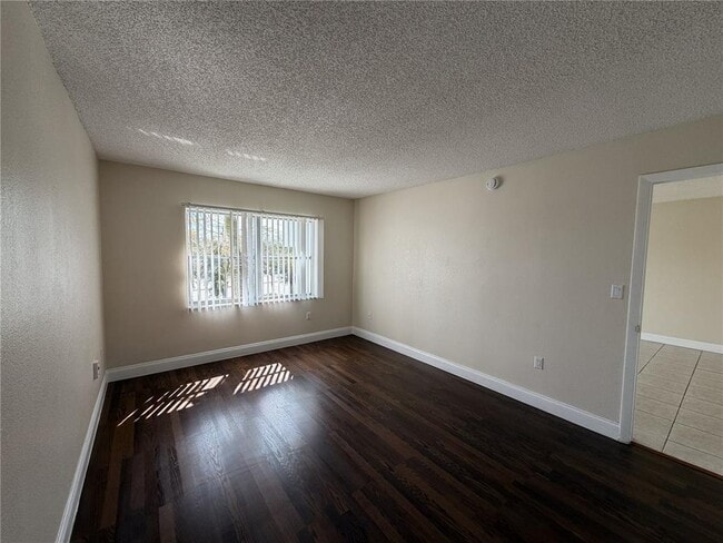 Photo - 4255 N University Dr Unit 310