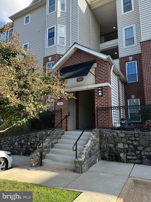 Building Photo - 1550 Spring Gate Dr. Unit 8406