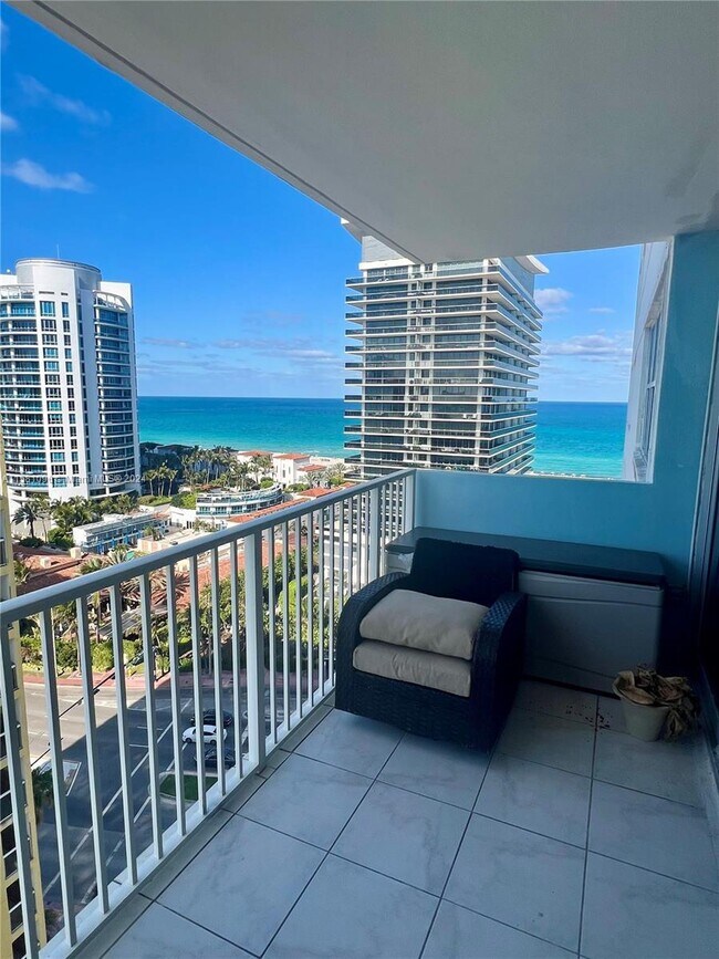 5838 Collins Ave Unit 14D