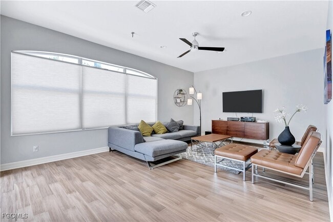 Building Photo - 2730 NW 42nd Pl