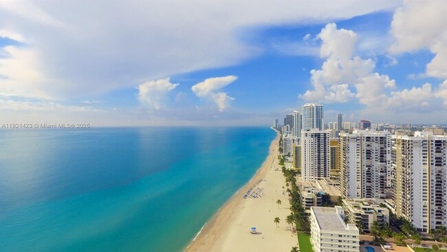 Building Photo - 1410 S Ocean Dr Unit 308