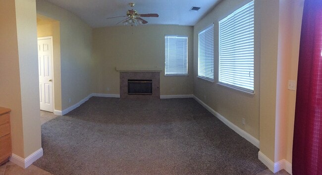 Photo - 2141 Buck River St