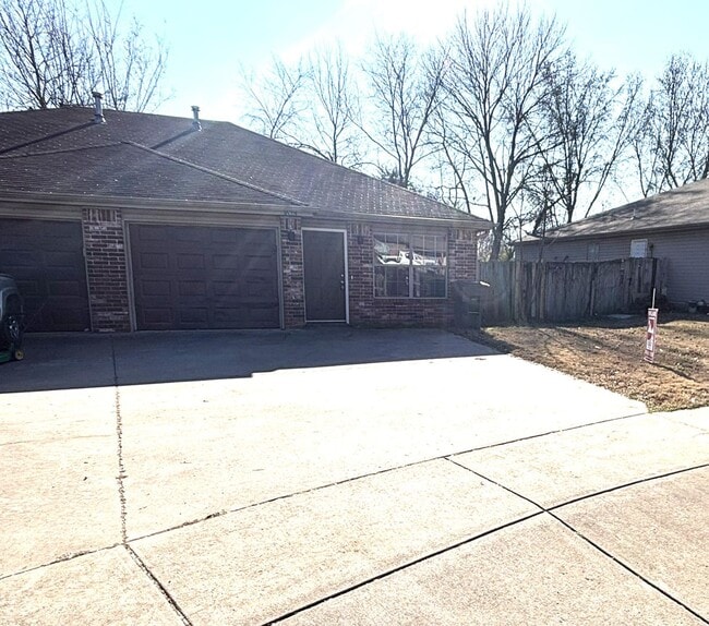 Photo - 1673-1675 E. Evalyn Circle Unit EVALYN 1673-1