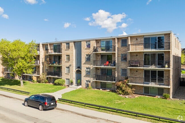 Photo - Chinook Meadows Apartments