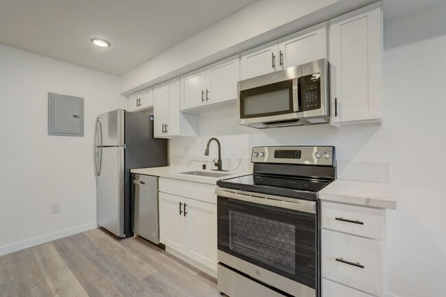 Photo - 1371 S. Beverly Glen Blvd.