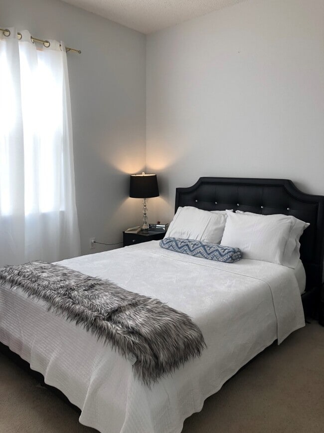 Photo - Fantastic Lake Nona area 4 B/2B Home ~ New...