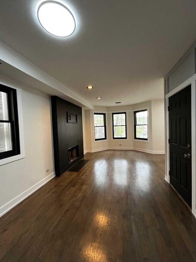 Photo - 3316 N Damen Ave Unit 2