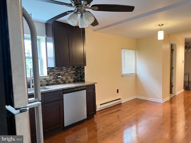 Photo - 1710 Federal St Unidad 2A