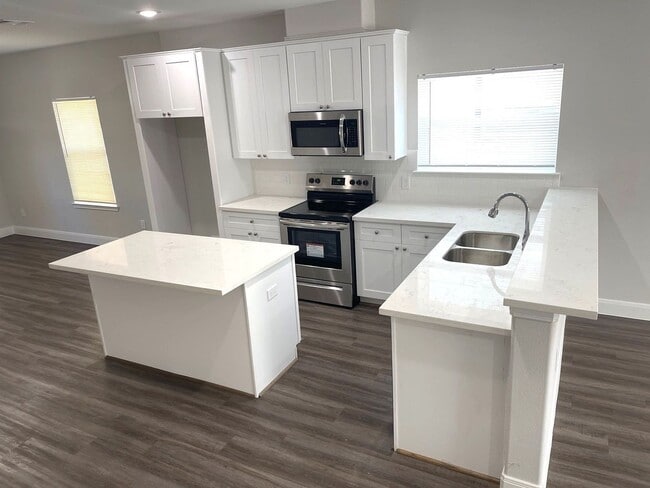 Photo - 1118 5th Ave N Unit 1120 5th Ave N