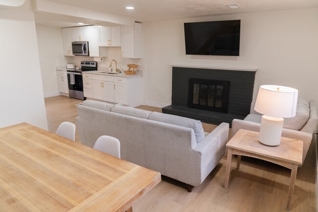 Photo - 6805 S Nye Dr Unit Apartment