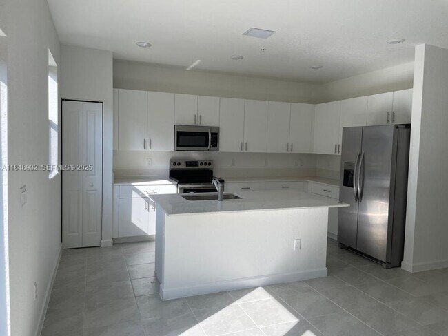 Photo - 212 SW 159th Ter