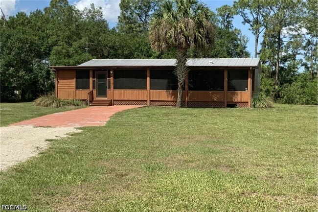Building Photo - 425 Tanner Rd