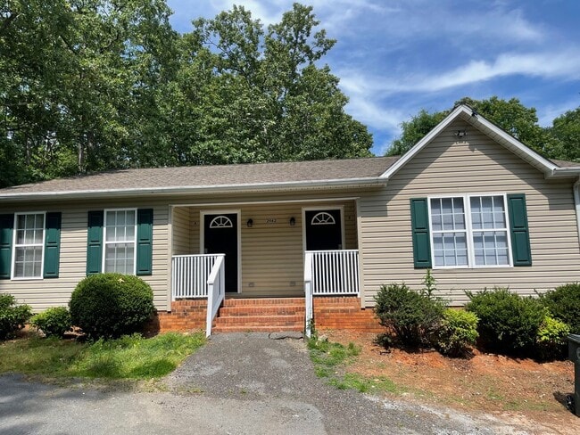 Building Photo - 1307 Unit 2962-B Rental