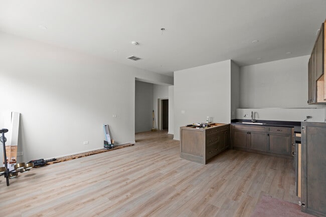 Photo - 3121 N California Ave Unit 1