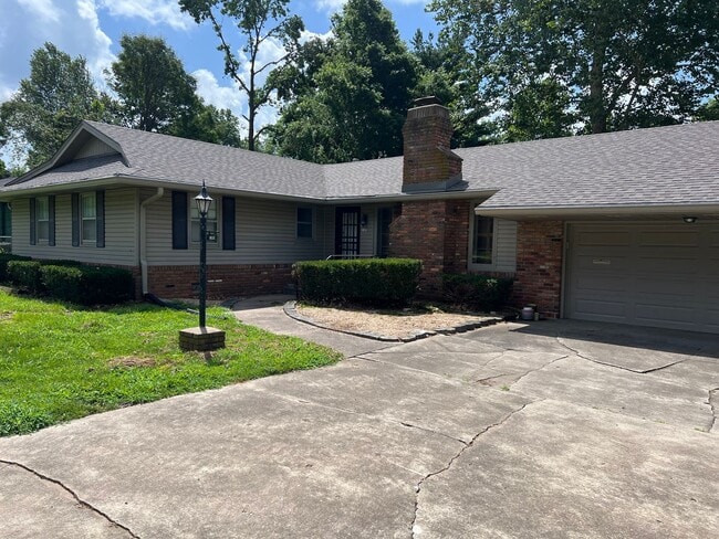 Charming Brentwood Home in Southeast Sprin... - Charming Brentwood Home in Southeast Sprin...