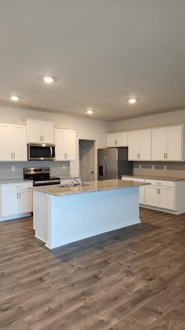 Photo - 1479 Amberview Ln