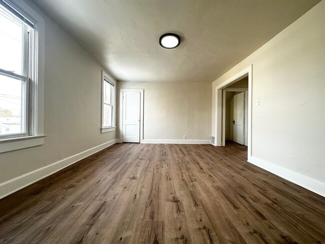 Photo - 1152 Stuart St