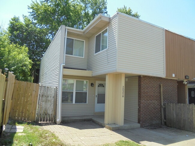 Photo - 2021 Berkshire Cir