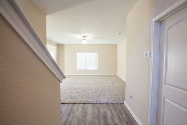 Photo - 1917 Dahlia Way
