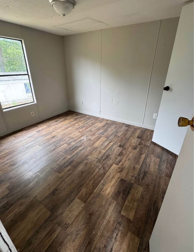 Photo - 1014 County Rd 21 N