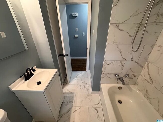 Photo - NOW AVAILABLE! RENT READY!!