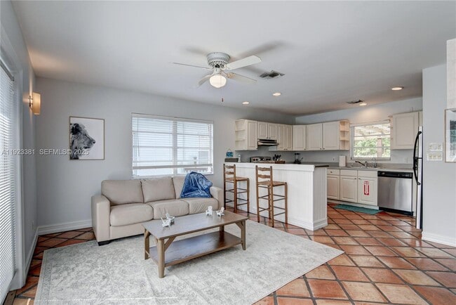 Photo - 515 SW 9th St Unidad 513