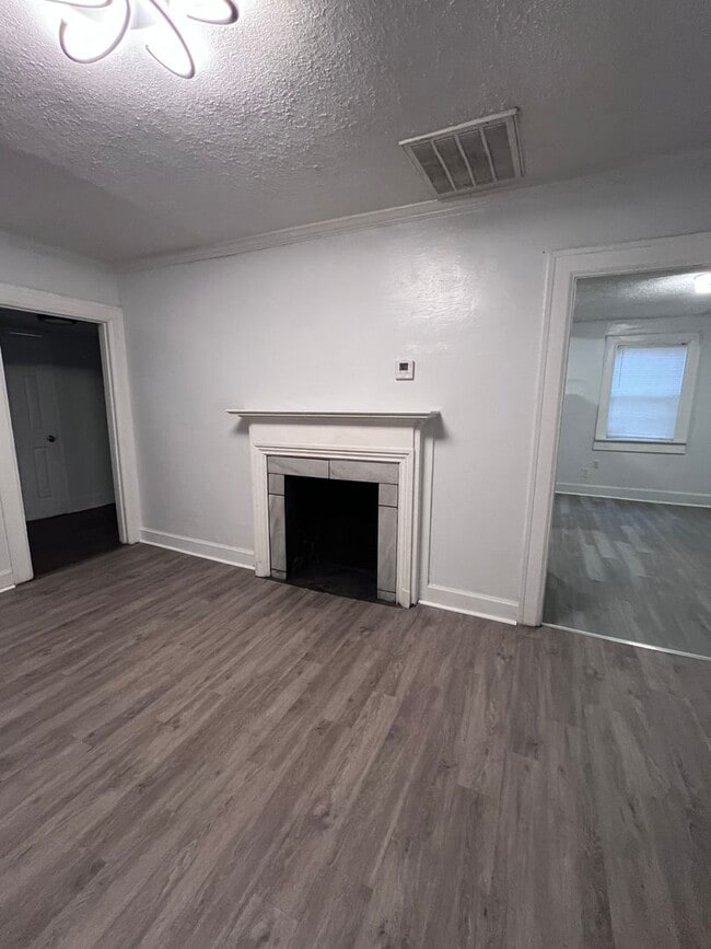 Photo - Charming 3 Bed, 1 Bath Single Family Home in Montgomery - $1150/mo