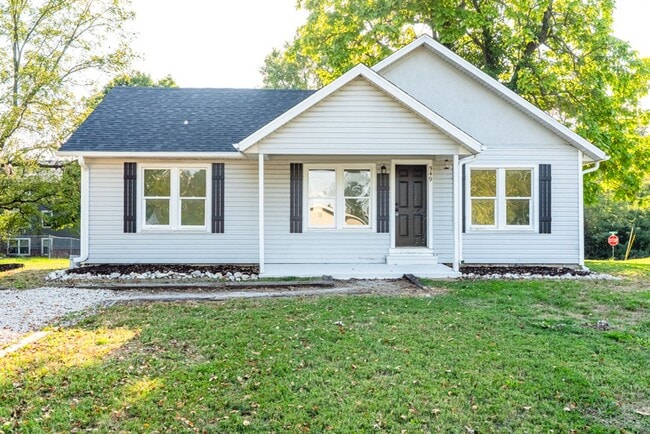 Photo - 549 McPhail St