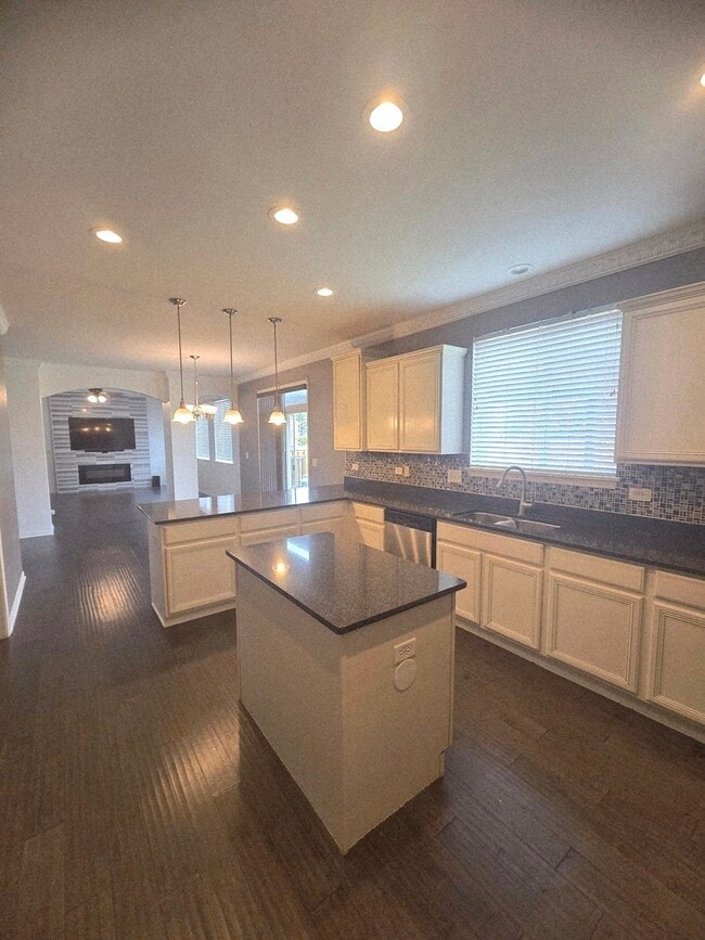 Photo - 12546 Kinzie Ln