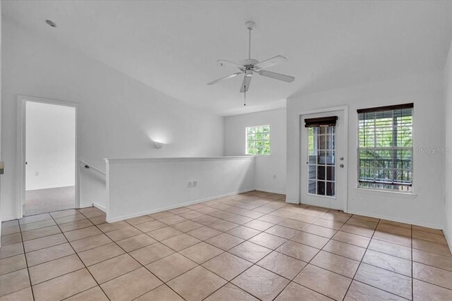 Photo - 7405 Vista Way Unidad 202