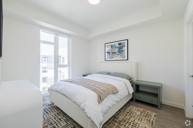1BR, 1BA - 683SF Bedroom