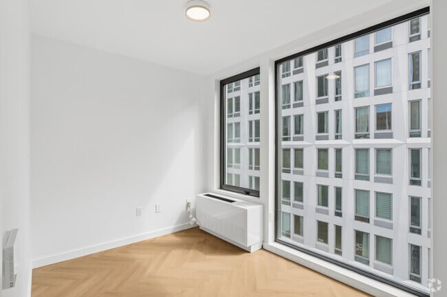 1BR, 1BA - 594SF - Bedroom